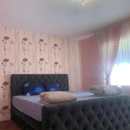 Haus Tun Apartamento